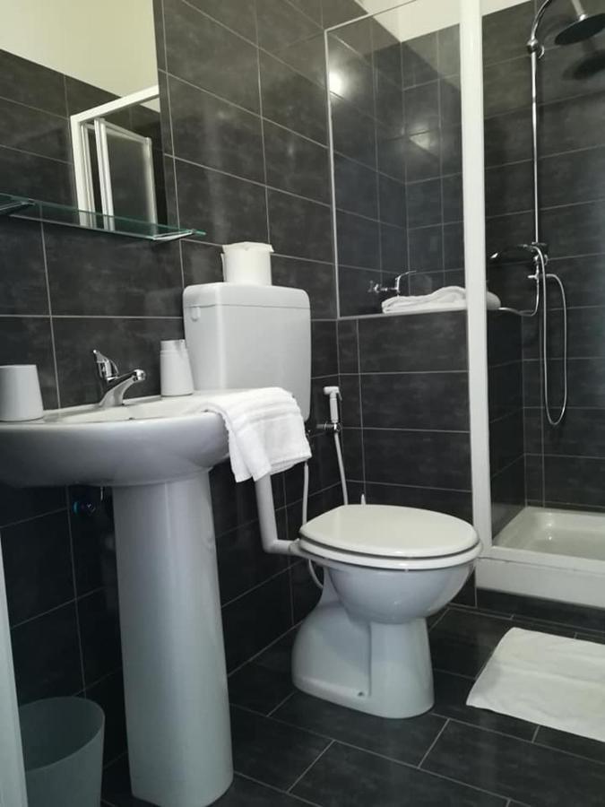 Camera Matrimoniale con Bagno Privato